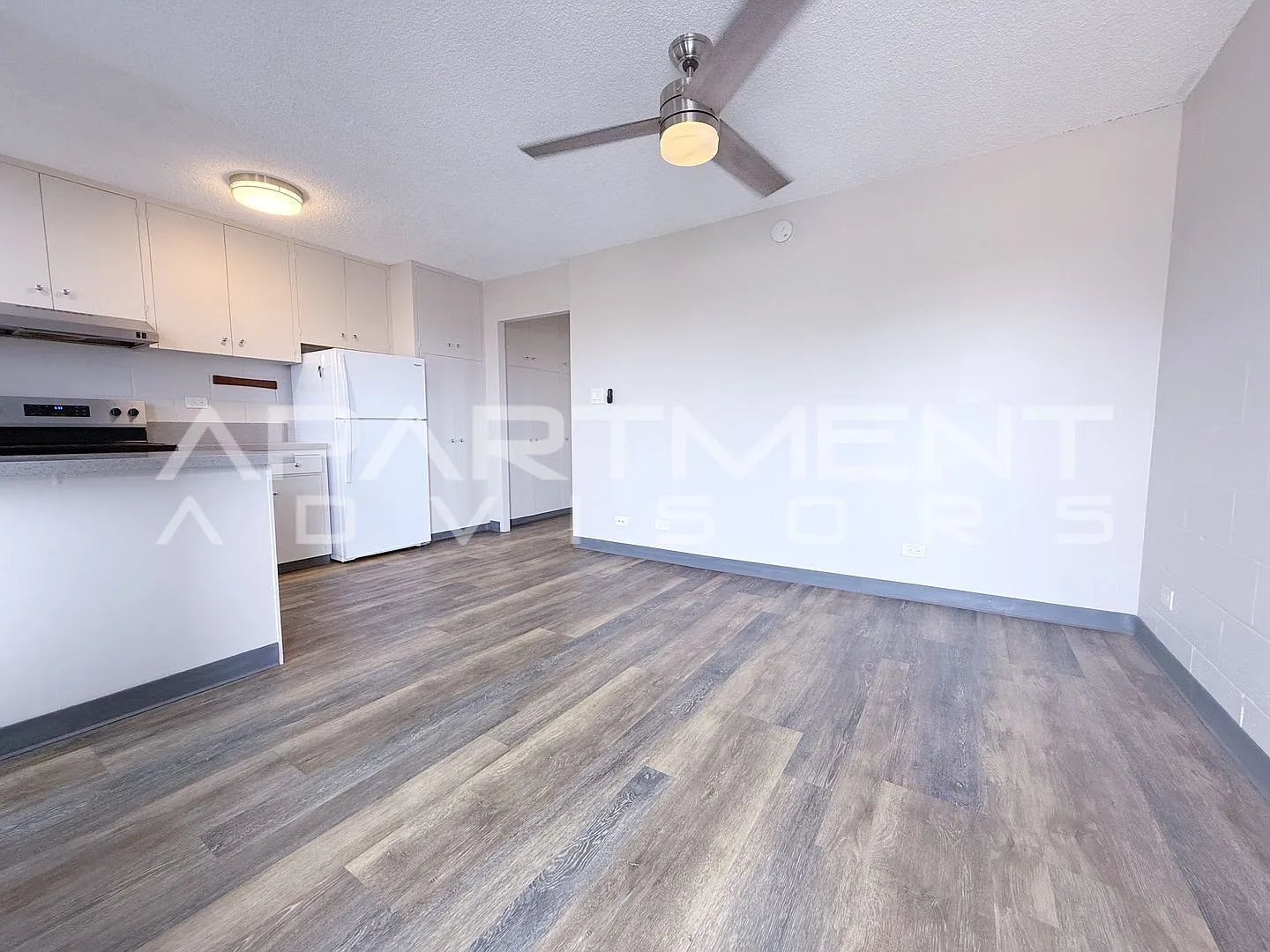 Hoolulu Apartments — Photo 2