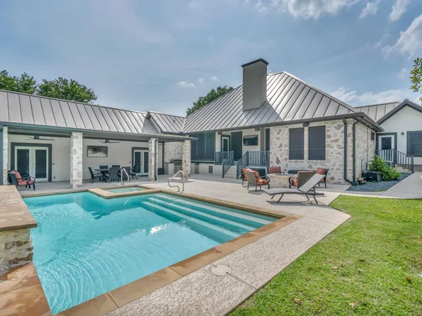 709 Red Sails, Horseshoe Bay, TX 78657