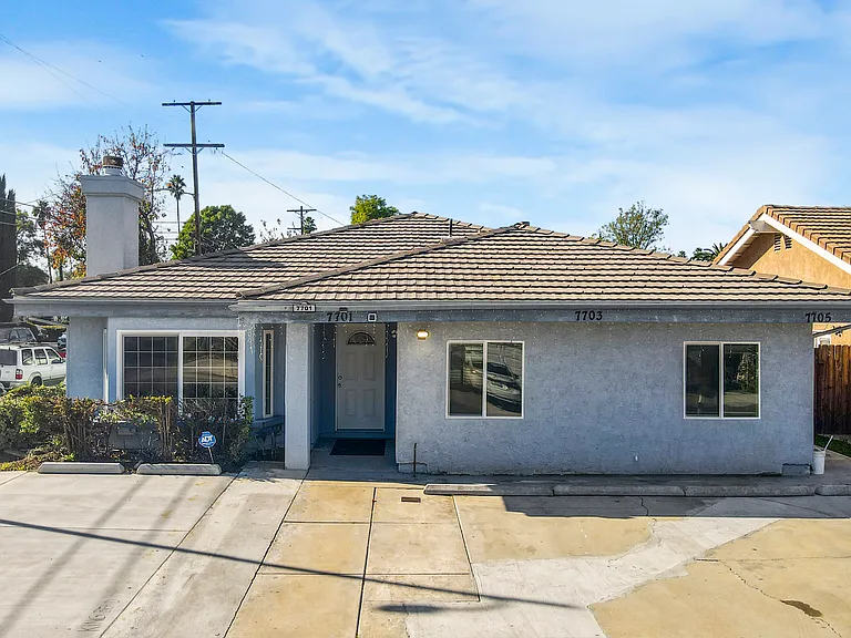 7701 Baird Ave — Photo 22