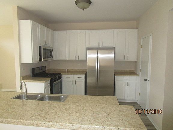 3rd image of 1817 Parkside Dr