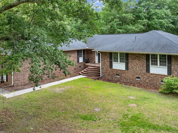 4723 State Rd, Ridgeville, SC 29472