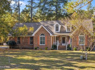 222 Fairway Dr, Washington, NC 27889