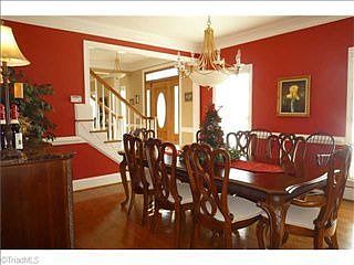 2nd image of 425 Drayton Park Dr