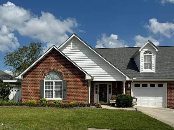 109 Chadbury Dr, Dunn, NC 28334