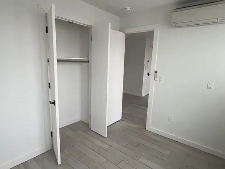 2785 Webb Ave #5A — Photo 6