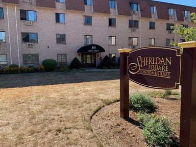 135 Grove St APT 137, Rockland, MA, 02370