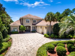 477 Captains Cir, Destin, FL 32541