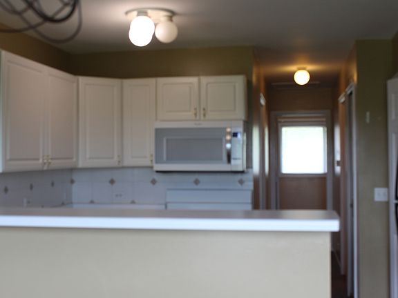 4th image of 350 Loyola Dr APT B