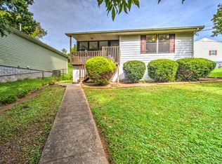 163 Johnson Rd, Oak Ridge, TN 37830