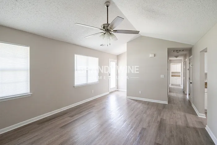 104 Dana Dr — Photo 5