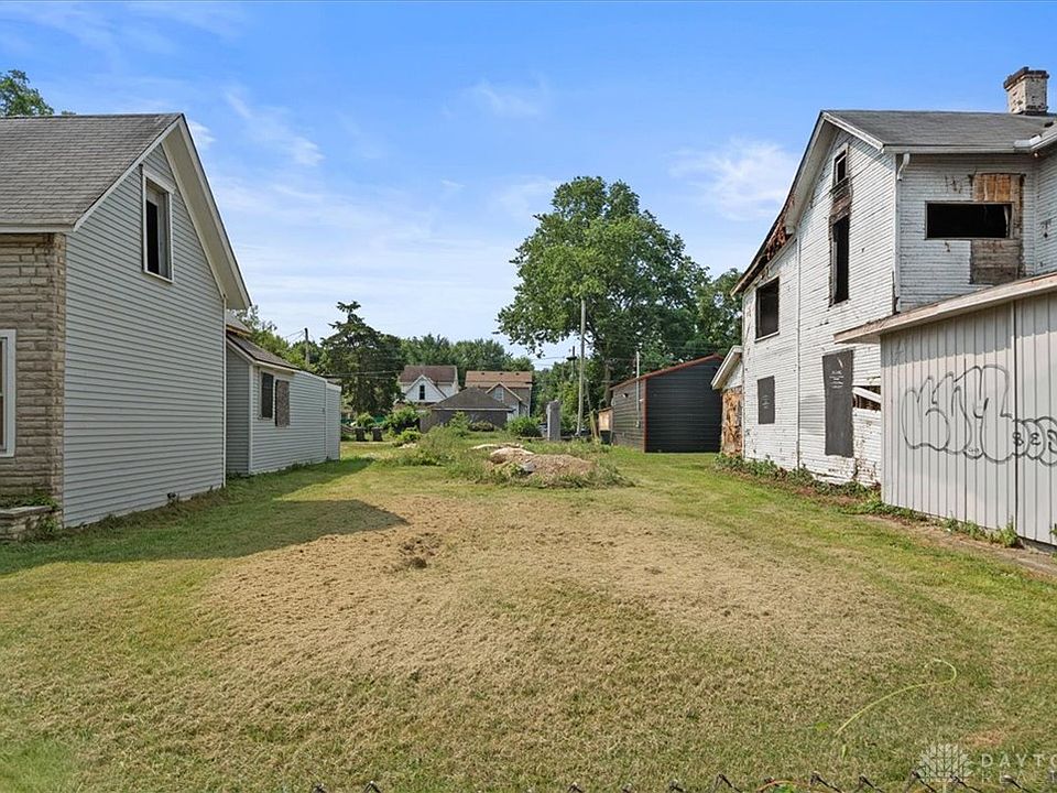 1st image of 818 Xenia Ave