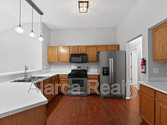 3rd image of 11025 Scrimshaw Ln