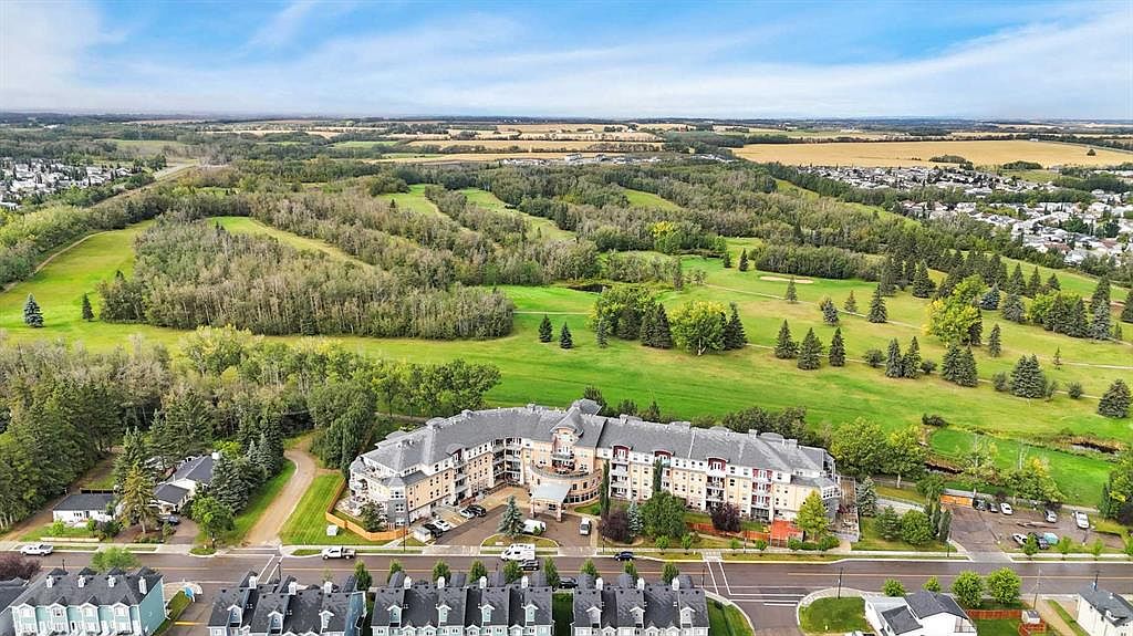 5040 SE 53rd St #321 — Sylvan Lake Golf & Country Club