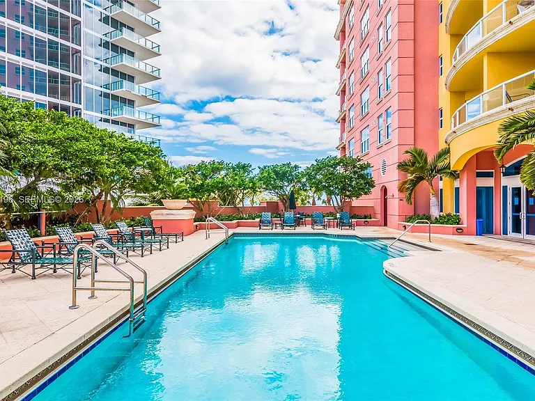 2100 N Ocean Blvd #19-B — Photo 29