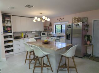 901 SW 103rd Ct, Miami, FL 33174