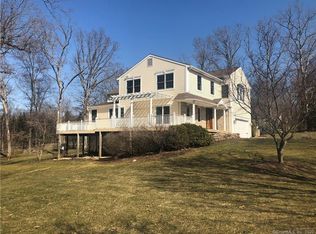90 Appletree Ln, Portland, CT 06480