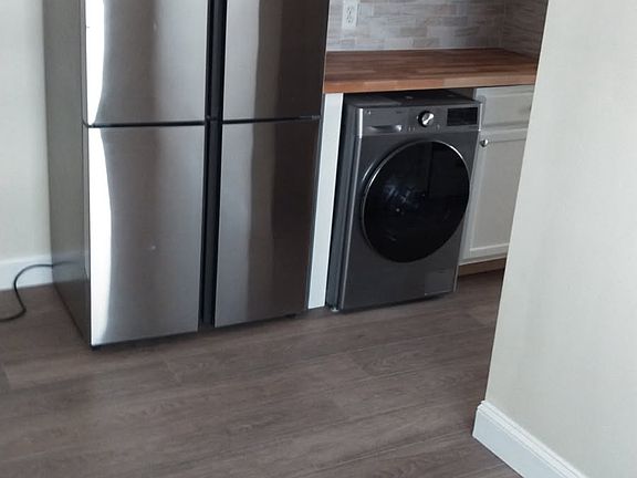 5th image of 200 S Veitch St APT 8