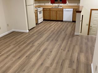 1478 Stafford Rd #B, Storrs Mansfield, CT 06268