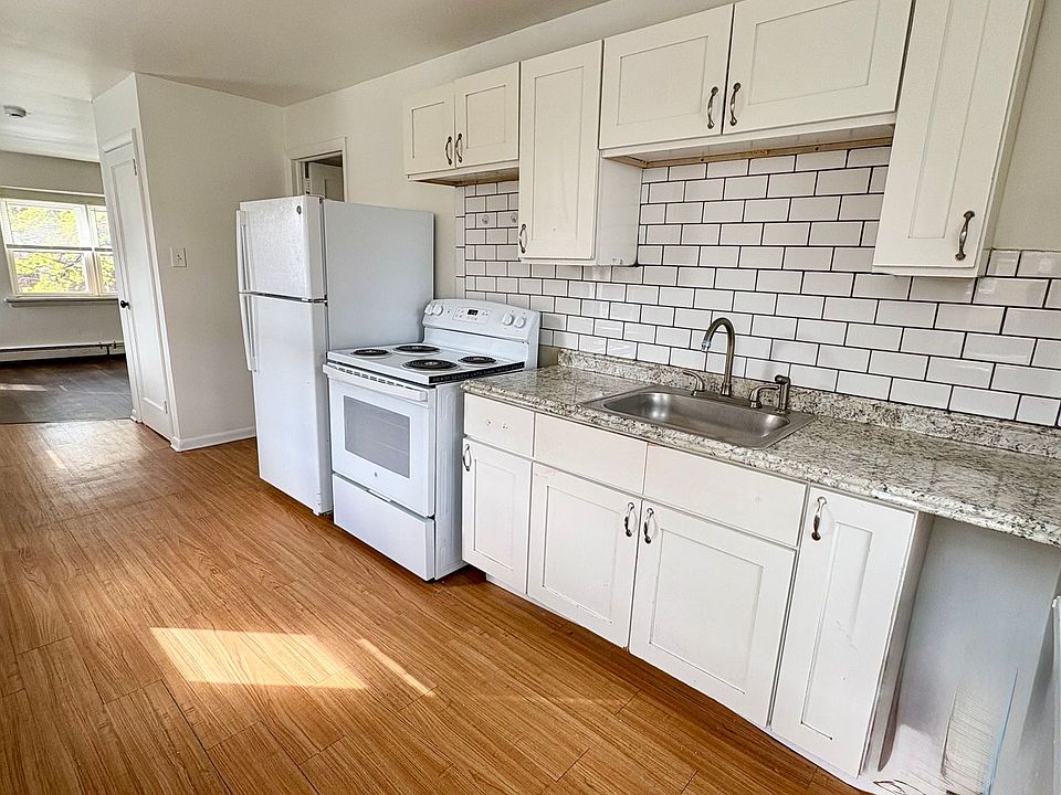 1st image of 229 S Poplar St #203