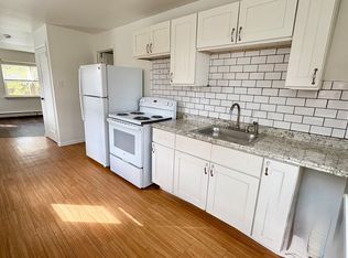 229 S Poplar St #203, Elizabethtown, PA 17022
