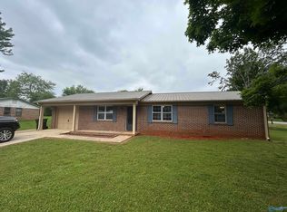 393 Canadian Dr, Scottsboro, AL 35769