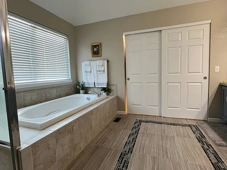 16851 E Euclid Ln — Photo 17