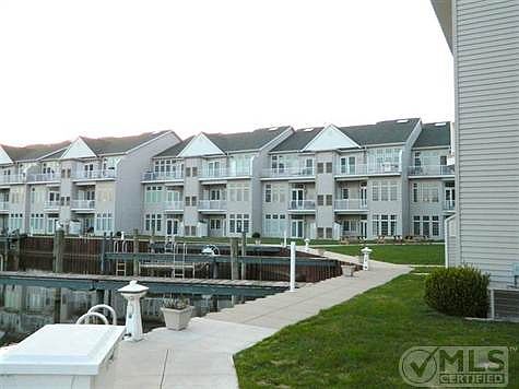 1st image of 2411 Lake Ave Unit 27