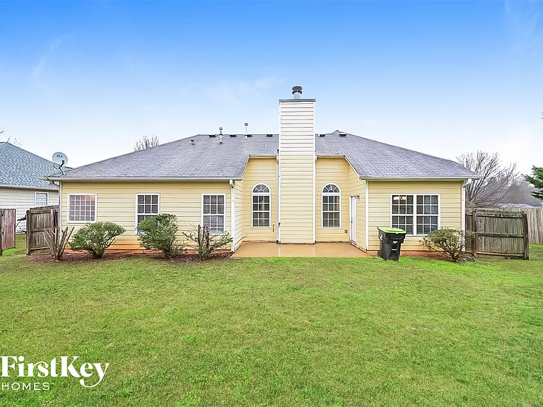 9123 Alden Dr — Photo 15