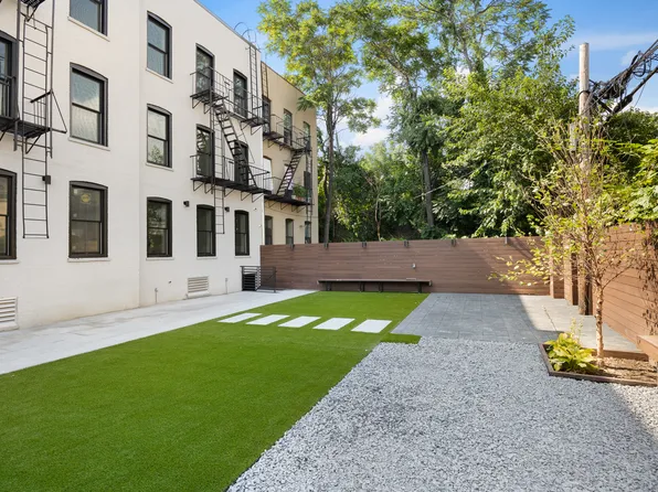 703 Coney Island Avenue image 17 of 18