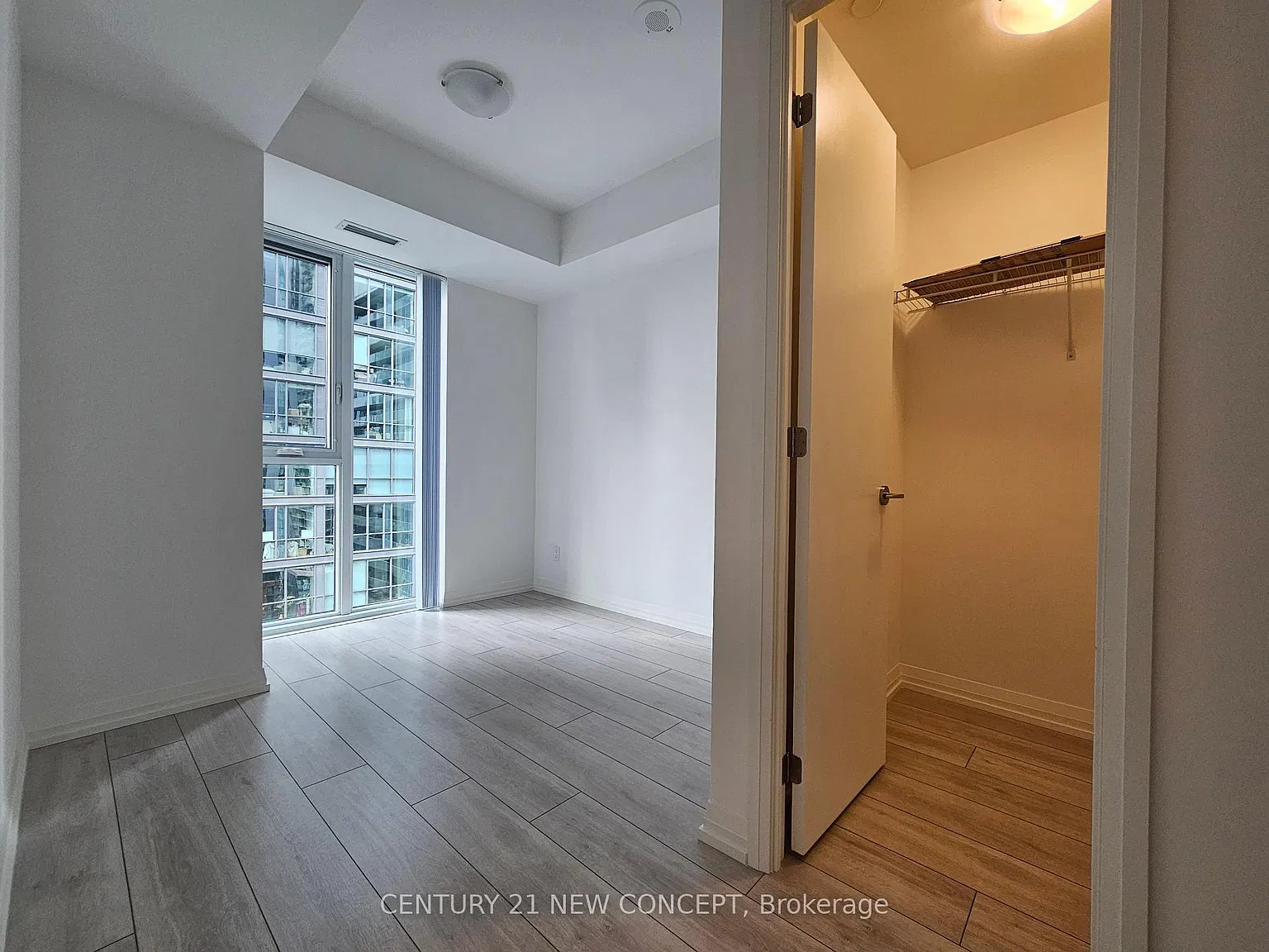 1 bed, $2,400 — Photo 4