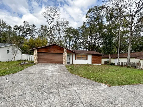 8110 SW 12th Pl, Gainesville, FL 32607