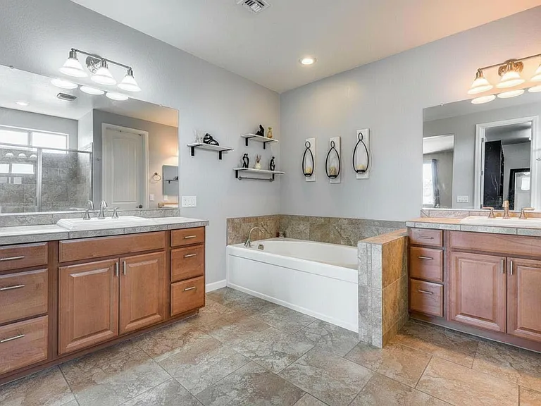 5826 W Plum Rd — Photo 12