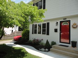 372 Harrington Ave, Warwick, RI 02888