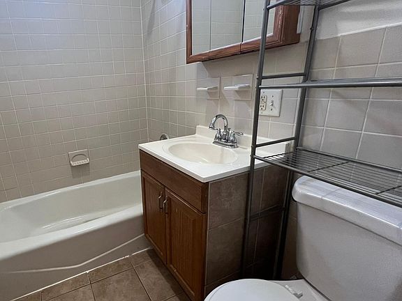 3rd image of 88 Clendenny Ave #28