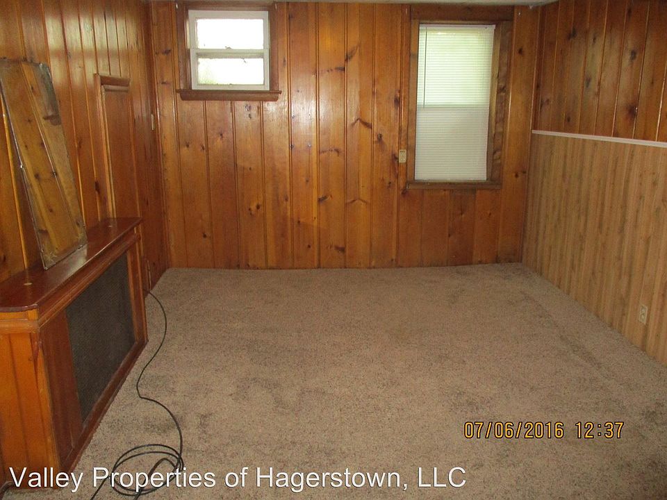 2nd image of 402 W Howard St