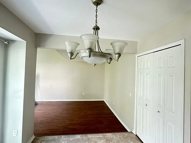3045 Turnberry Ln — Photo 12