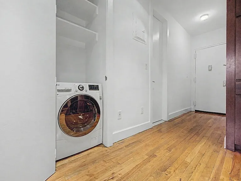 156 Prince St #2B — Photo 7