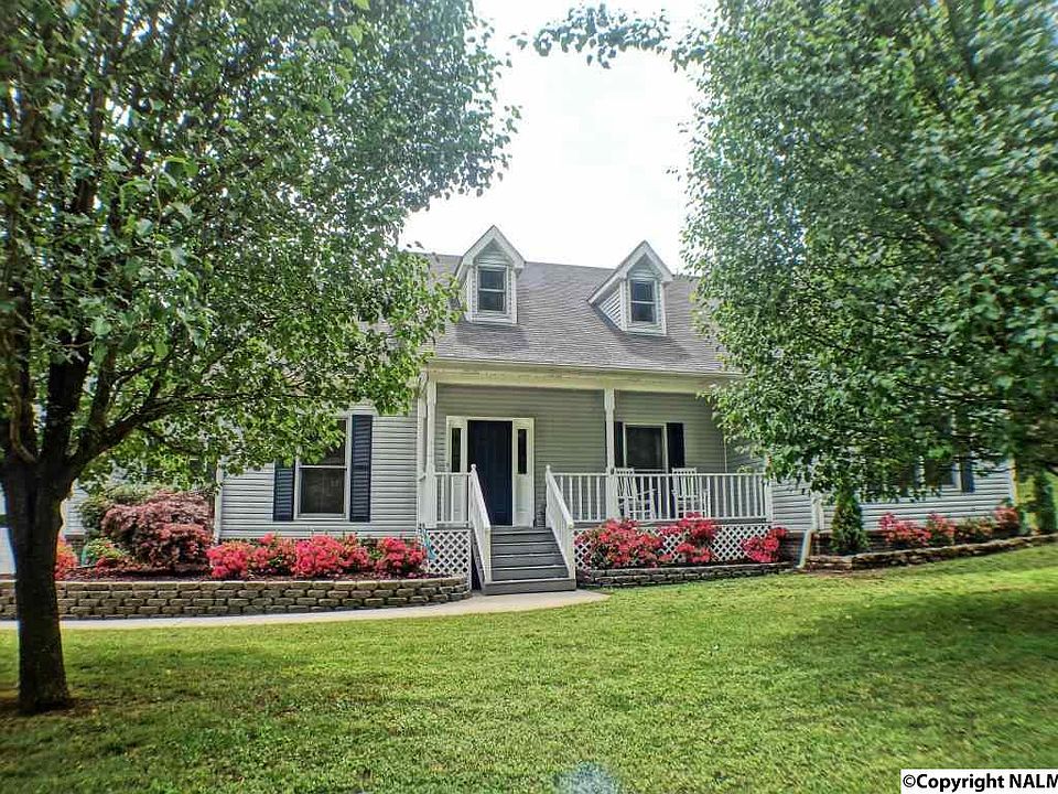 1st image of 102 Rich Dr