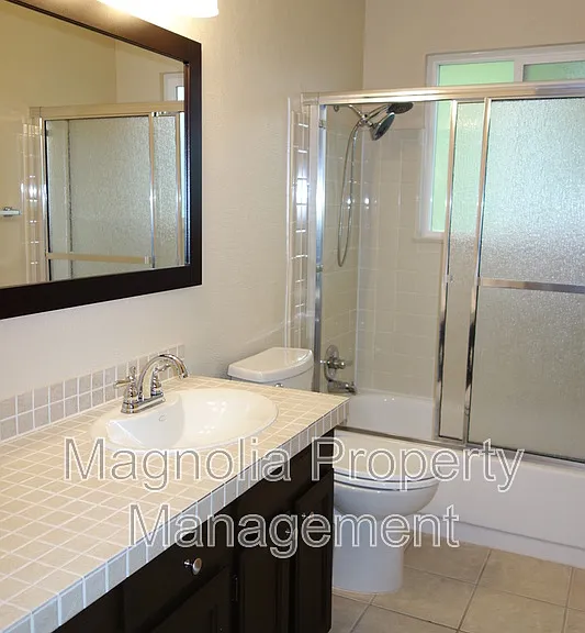 1185 Applewood Dr — Photo 5