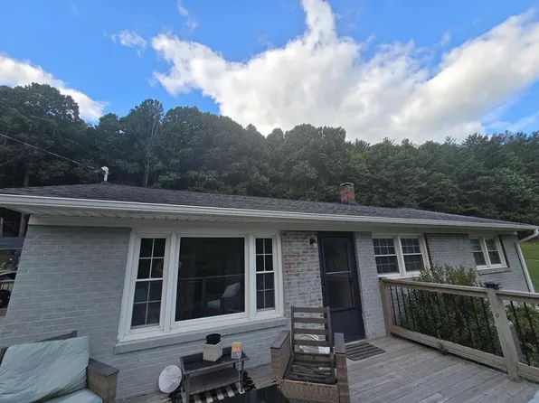 10148 Troutdale Hwy, Troutdale, VA 24378