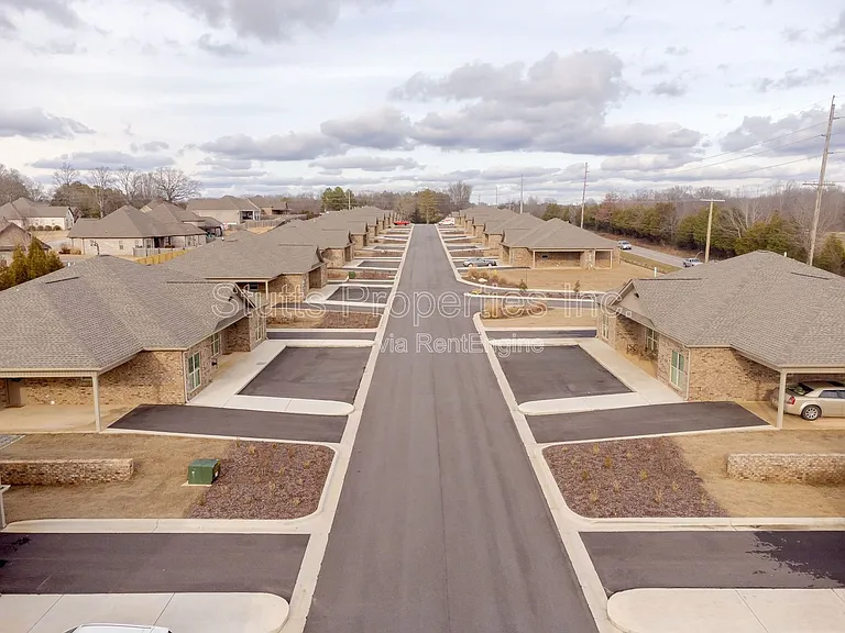 206 Bentbrook Dr — Photo 7