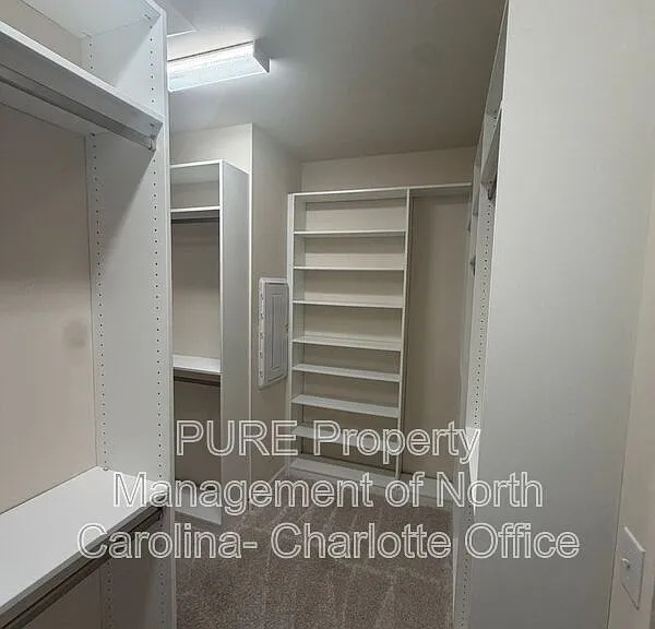 13818 Berkley Ave — Photo 32