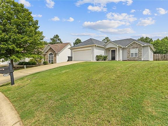 2nd image of 3023 Dotti Dr