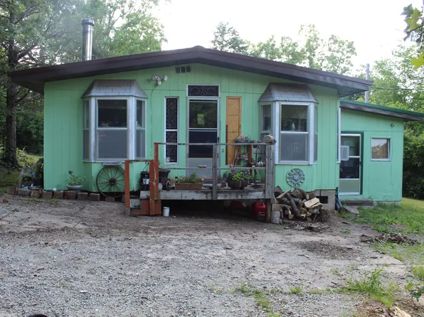 106 Talarsky Dr, Gainesville, MO 65655