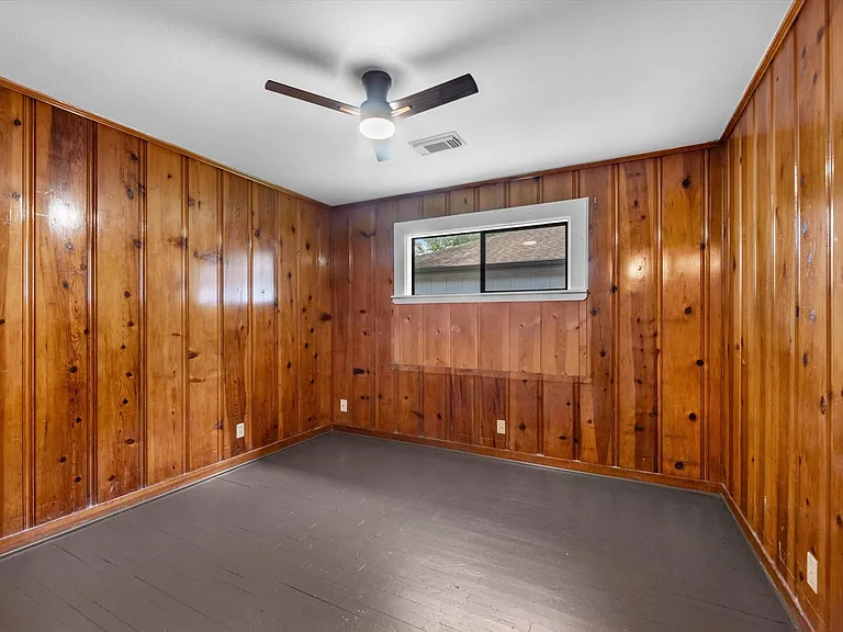 8549 Western Dr — Photo 15