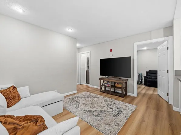 3140 Midway Dr Unit A107, San Diego, CA 92110