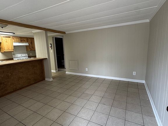 3rd image of 700 Hudson Ave #7