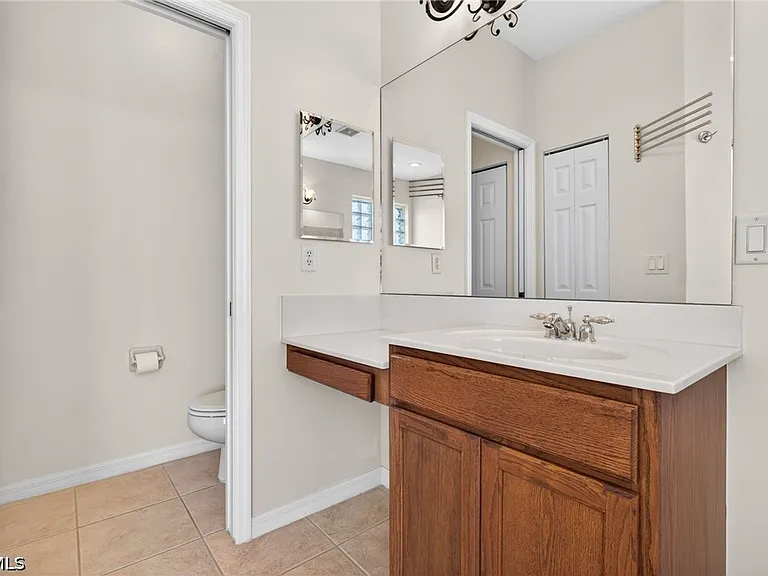 8369 Sumner Ave — Photo 21