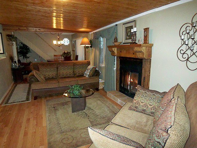 2nd image of 1340 Eastview Dr