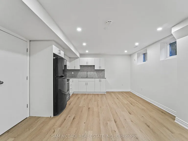 1821 Christopher Rd — Photo 10